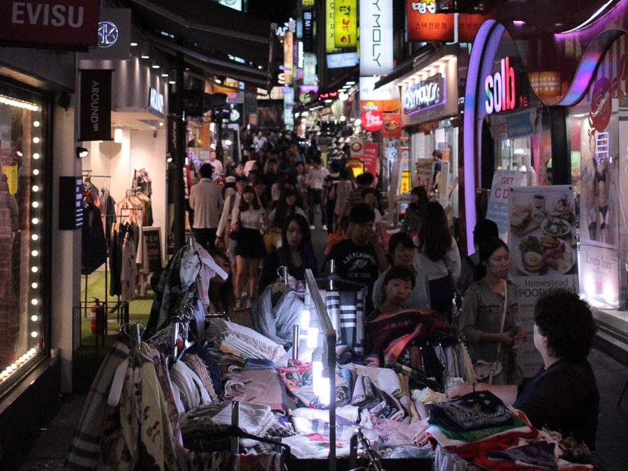 what to do in seoul at night markets