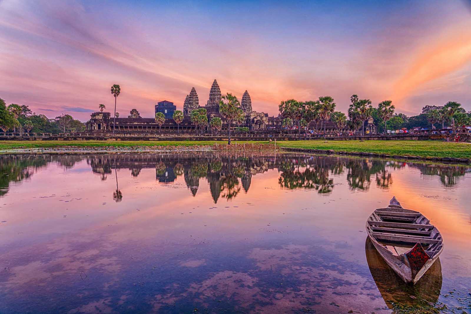 historical places angkor wat cambodia