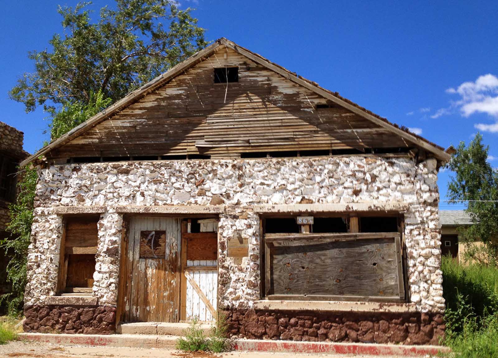 road trip route 66 old building along the mother road