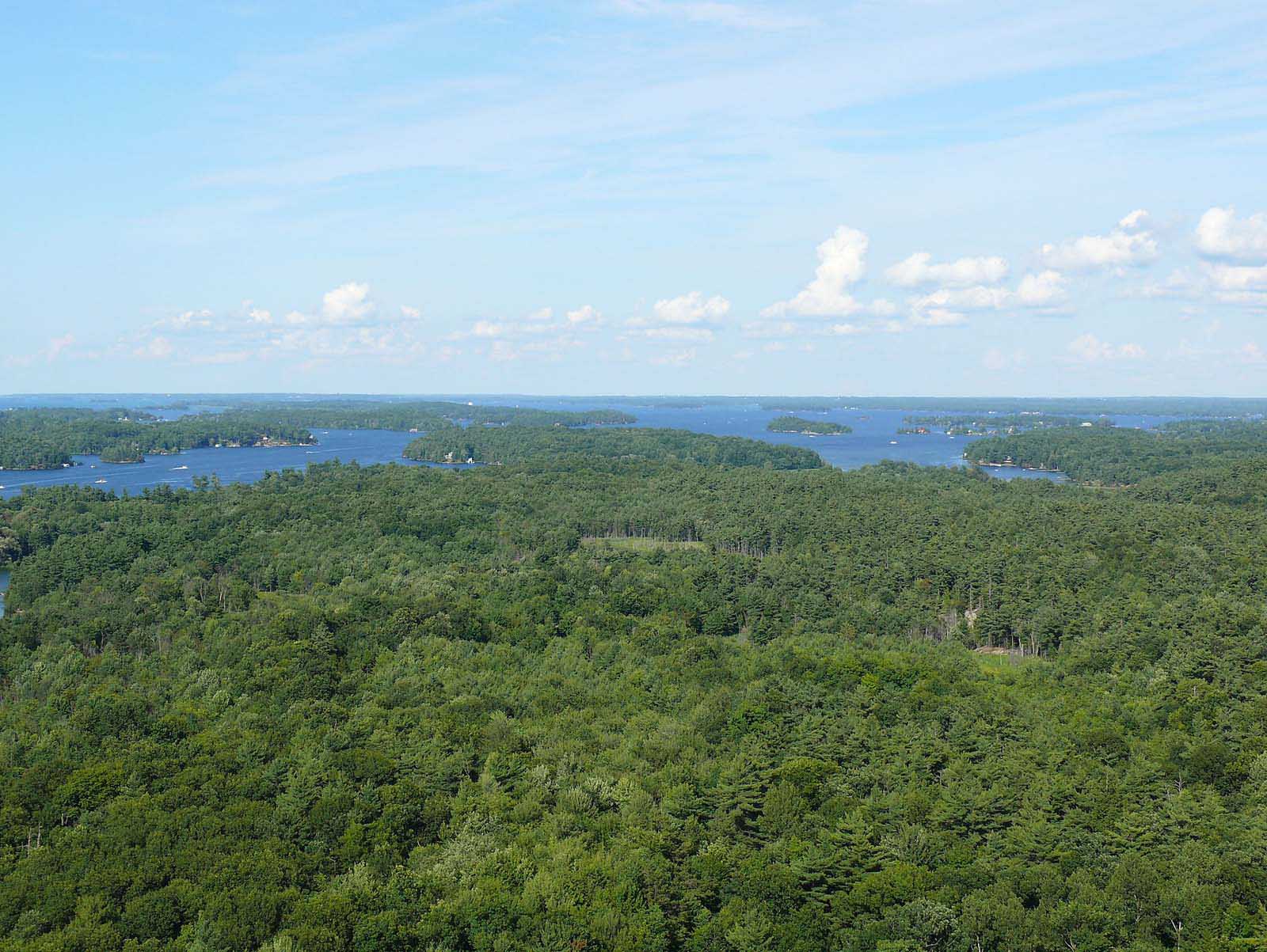 toronto to montreal roadtrip  thousand islands 